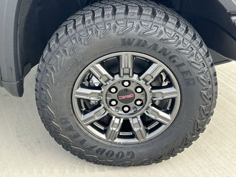 New 2026 GMC Sierra 1500 AT4X AWD/4WD image 36