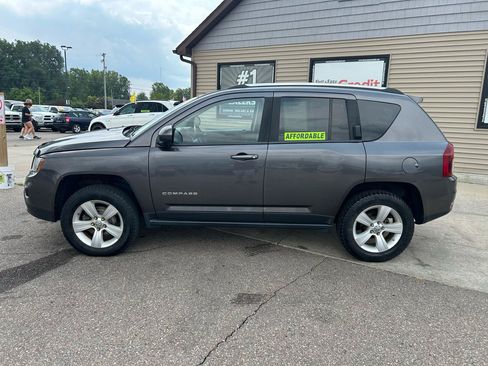 Used 2016 Jeep Compass 4WD image 8