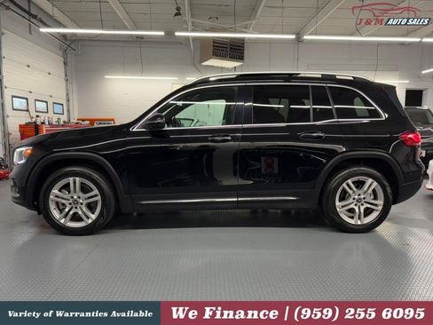 Used 2021 Mercedes-Benz GLB 250 4MATIC image 12