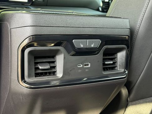 Used 2024 GMC Sierra 1500 AT4 w/ AT4 Premium Package image 28