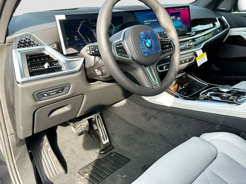 New 2026 BMW X5 sDrive40i w/ M Sport Package image 7