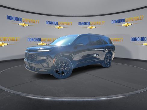 New 2026 Chevrolet Traverse RS w/ LPO, Floor Liner Package image 7