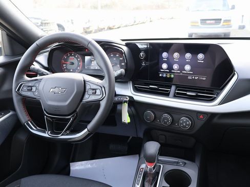 New 2026 Chevrolet Trax RS w/ Sunroof Package image 26