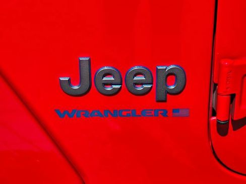 Certified 2025 Jeep Wrangler Unlimited Sahara image 26