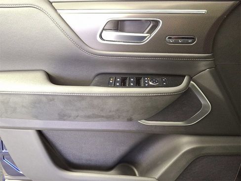 New 2026 INFINITI QX80 Luxe w/ Cargo Package image 9