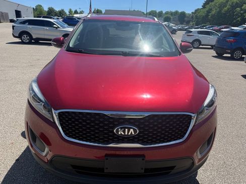 Used 2016 Kia Sorento FWD w/ LX Convenience Package image 3