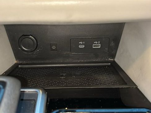 Used 2022 Nissan Pathfinder Platinum w/ Cargo Package image 21