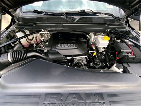 Used 2025 RAM 2500 Big Horn AWD/4WD image 10