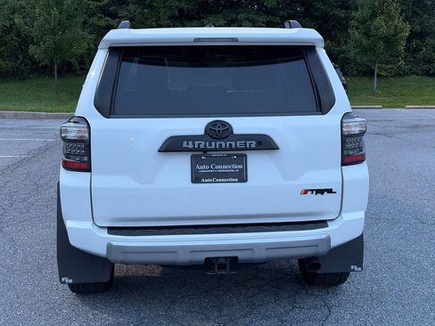 Used 2019 Toyota 4Runner TRD Off-Road AWD/4WD image 7