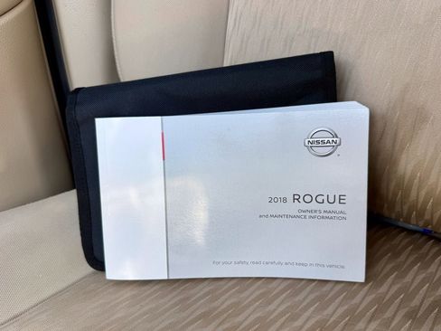 Used 2018 Nissan Rogue SV w/ Premium Package AWD/4WD image 29