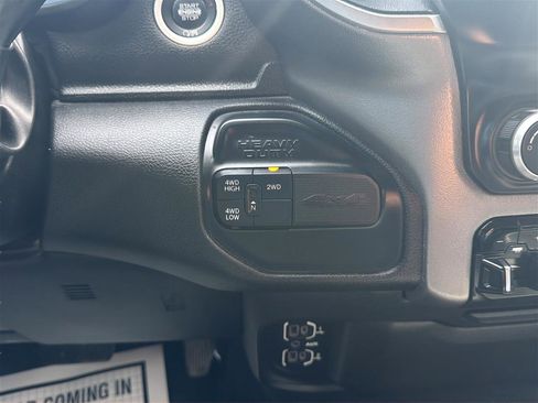 Used 2019 RAM 2500 Big Horn AWD/4WD image 19
