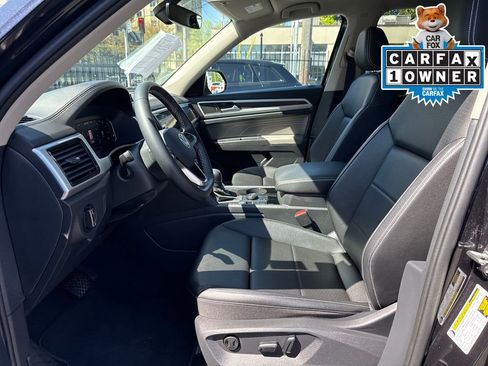 Used 2023 Volkswagen Atlas SE w/ Panoramic Sunroof Package AWD/4WD image 11