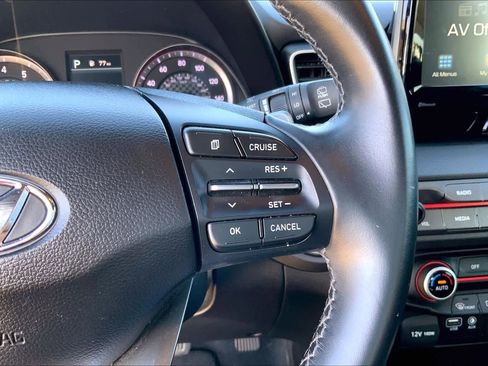 Used 2021 Hyundai Veloster 2.0 Premium image 23