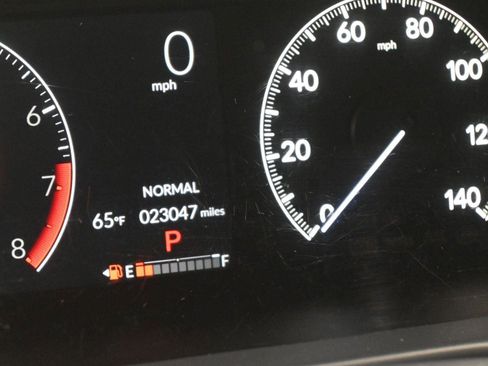 Used 2024 Honda HR-V Sport image 3