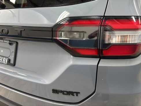 Used 2023 Honda Pilot Sport image 36