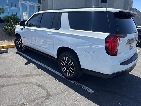 Used 2024 GMC Yukon XL AT4 w/ Technology Package AWD/4WD image 6