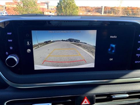 Used 2023 Hyundai Sonata SEL w/ Preferred Accessory Package image 15