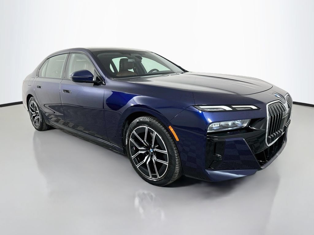 Certified 2024 BMW 760i xDrive AWD/4WD image 3