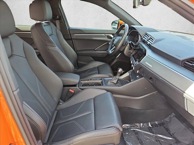 Used 2024 Audi Q3 2.0T Premium Plus w/ Premium Plus Package AWD/4WD image 25