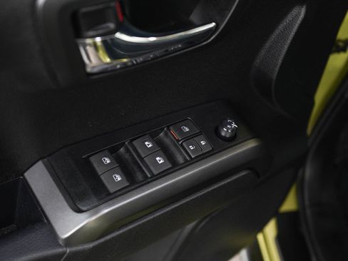 Used 2023 Toyota Tacoma TRD Off-Road AWD/4WD image 19