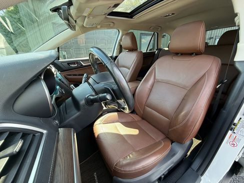 Used 2019 Subaru Outback 3.6R Touring w/ Popular Package #3A image 12