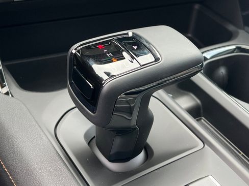 New 2026 GMC Sierra 1500 AT4 AWD/4WD image 20