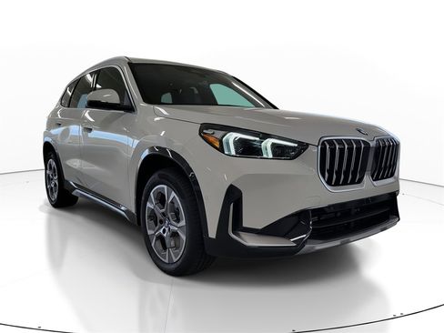 Certified 2025 BMW X1 xDrive28i w/ Convenience Package image 3