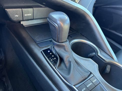 Used 2023 Toyota Camry SE image 21