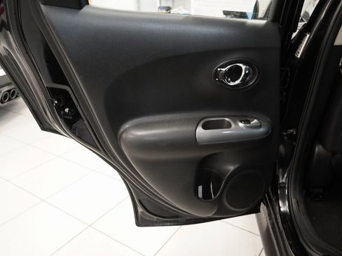 Used 2016 Nissan Juke S image 24