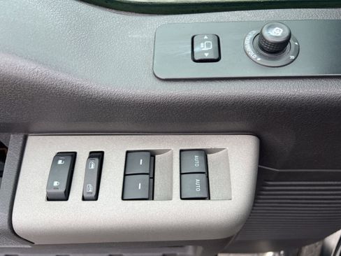 Used 2016 Ford F250 Lariat w/ Snow Plow Prep Package AWD/4WD image 19