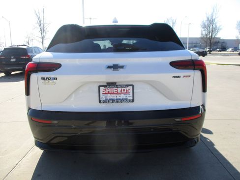 Used 2024 Chevrolet Blazer EV RS image 5