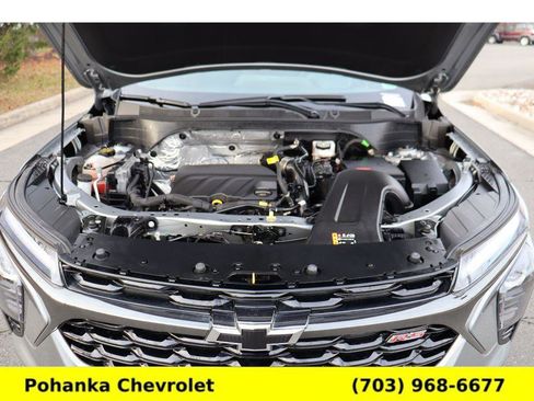 Certified 2025 Chevrolet Trax RS w/ Driver Confidence Package image 33