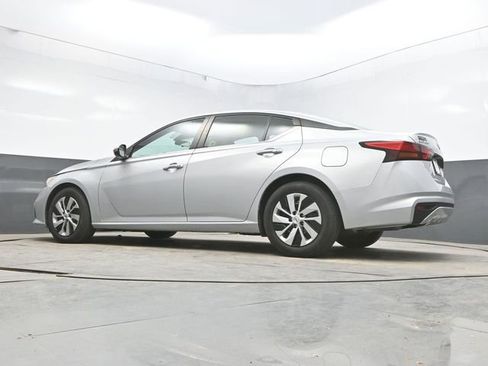 Used 2021 Nissan Altima 2.5 S FWD image 39
