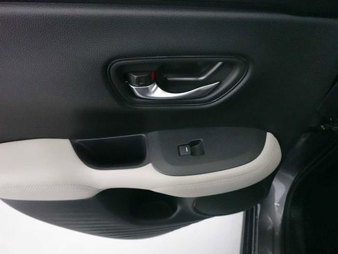 Used 2024 Honda HR-V LX image 25