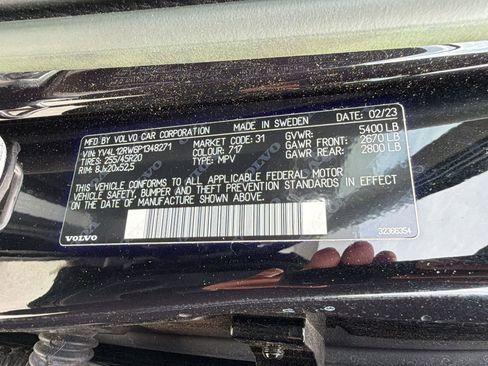 Used 2023 Volvo XC60 B5 Plus w/ Climate Package image 21