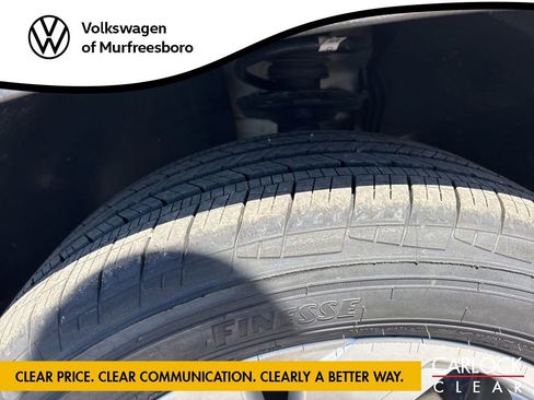 Used 2023 Volkswagen Atlas SE w/ Panoramic Sunroof Package AWD/4WD image 9