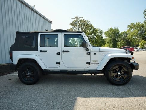 Used 2013 Jeep Wrangler Unlimited Sahara w/ Dual Top Group image 7