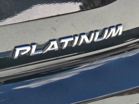 Used 2023 Nissan Pathfinder Platinum FWD image 41