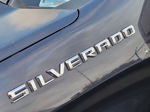 Used 2022 Chevrolet Silverado 1500 Custom image 9