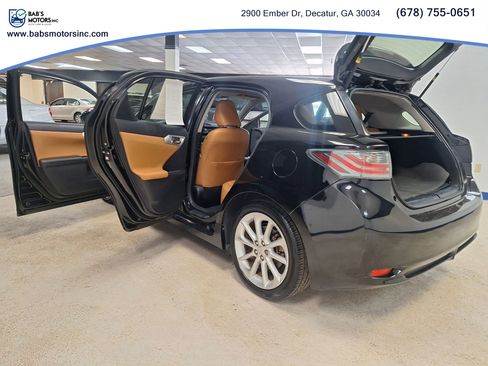 Used 2013 Lexus CT 200h w/ Premium Pkg w/Navigation FWD image 24