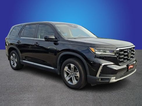 Used 2023 Honda Pilot EX-L image 3