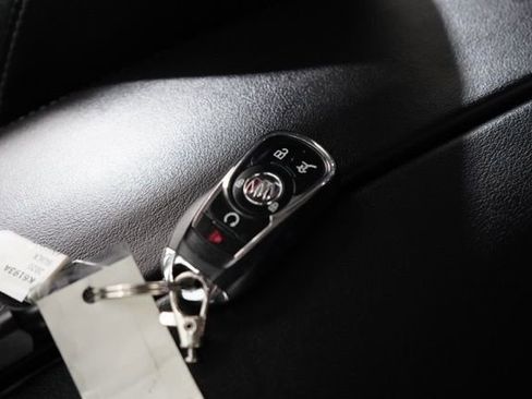 Used 2020 Buick Envision Premium image 36