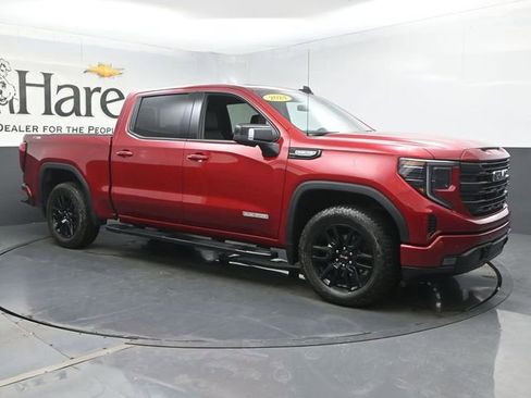 Used 2024 GMC Sierra 1500 Elevation w/ Elevation Premium Package image 6