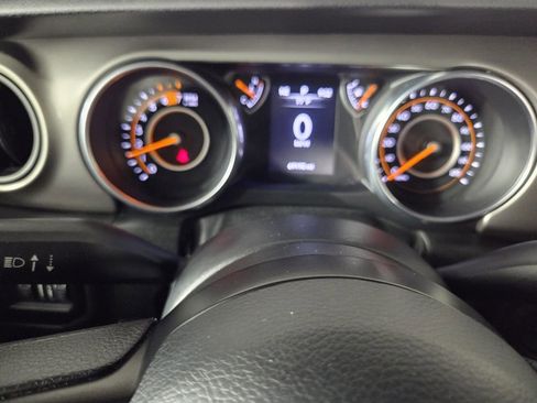 Used 2018 Jeep Wrangler Sport AWD/4WD image 15