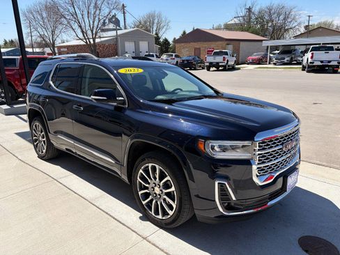 Used 2022 GMC Acadia Denali w/ Denali Ultimate Package AWD/4WD image 6