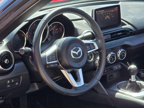 Used 2016 MAZDA MX-5 Miata Grand Touring RWD image 19