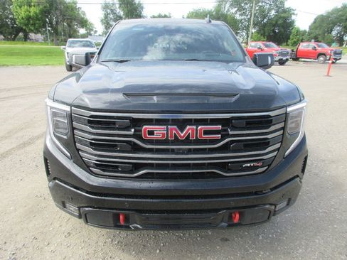 New 2026 GMC Sierra 1500 AT4 w/ AT4 Premium Package AWD/4WD image 11