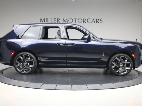 Certified 2025 Rolls-Royce Cullinan Black Badge image 11