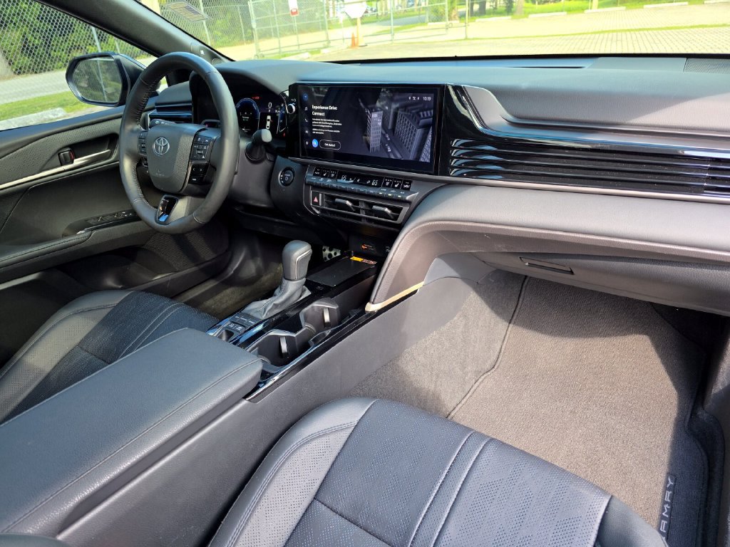 Certified 2025 Toyota Camry XSE w/ Premium Plus Package FWD image 13