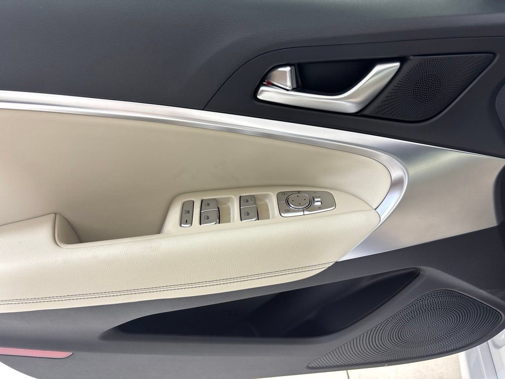 New 2026 Genesis G70 2.5T RWD image 17